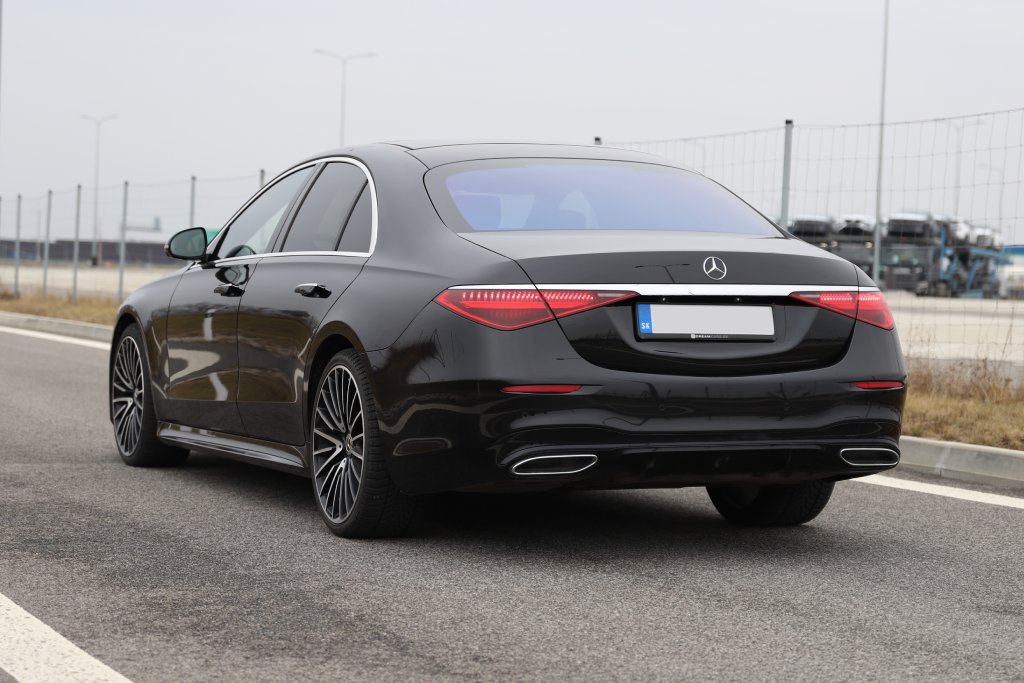 Prenájom Mercedes S400d – luxusný sedan s výkonom, komfortom a modernými technológiami od DreamCars